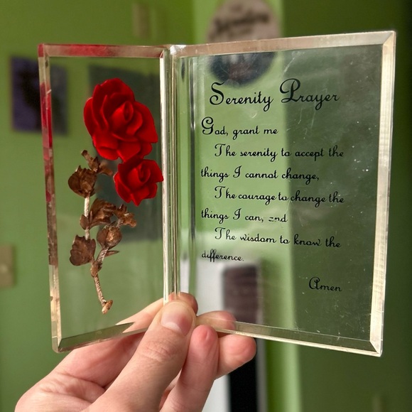 VTG Serenity Prayer Glass Encased Faux Floral Rose Cottagecore Glassware Art - Picture 4 of 7
